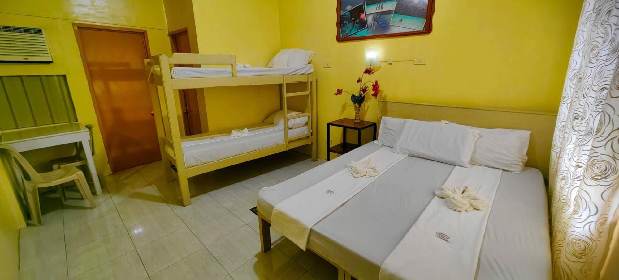 Las Residencias Bed And Breakfast Puerto Princesa Exterior foto
