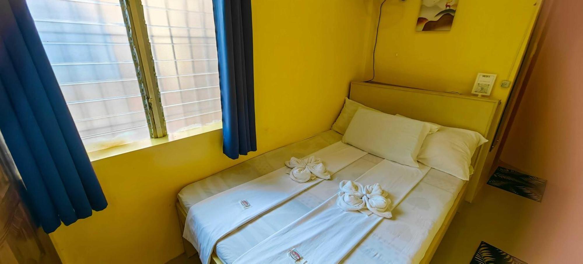 Las Residencias Bed And Breakfast Puerto Princesa Exterior foto
