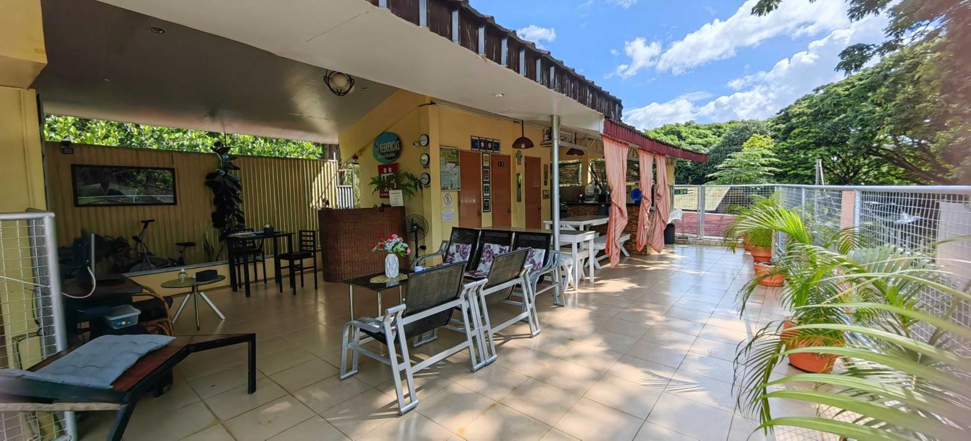 Las Residencias Bed And Breakfast Puerto Princesa Exterior foto