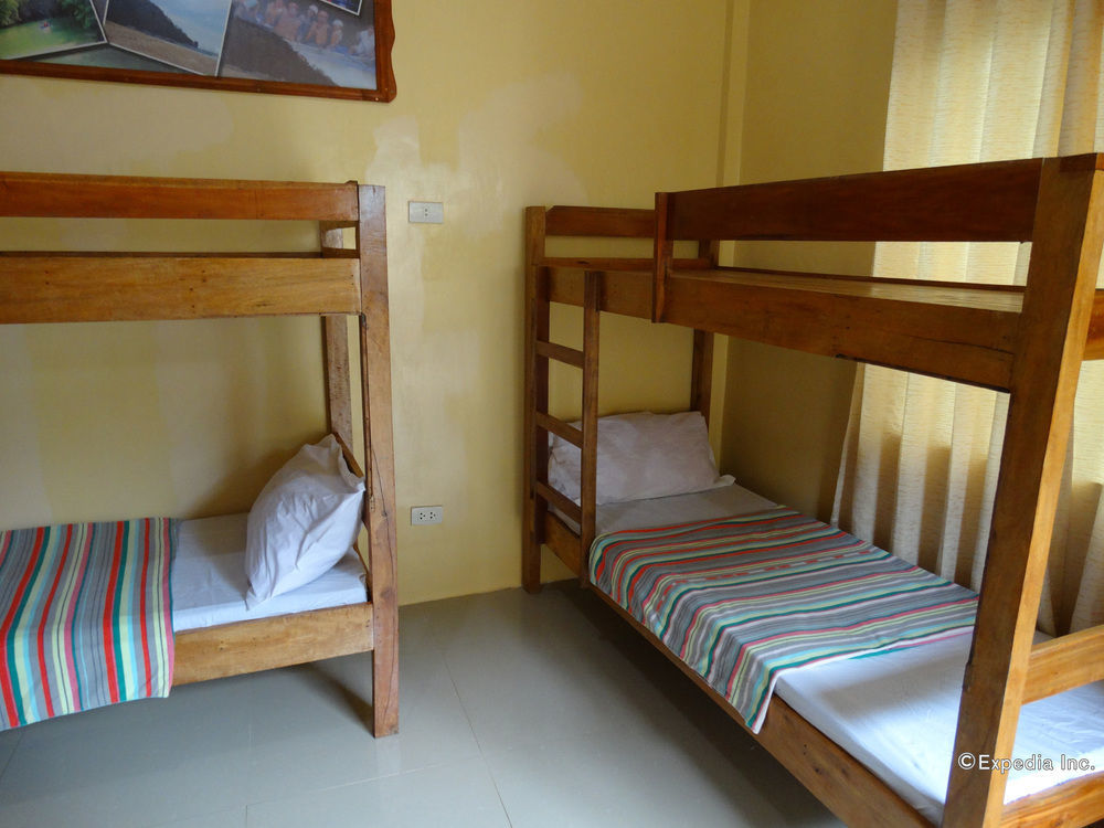 Las Residencias Bed And Breakfast Puerto Princesa Exterior foto